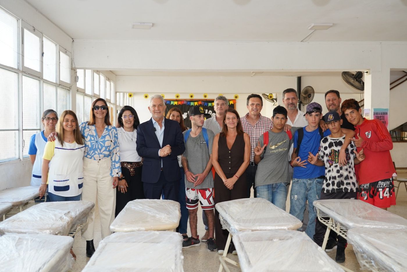 alak entrega pupitres