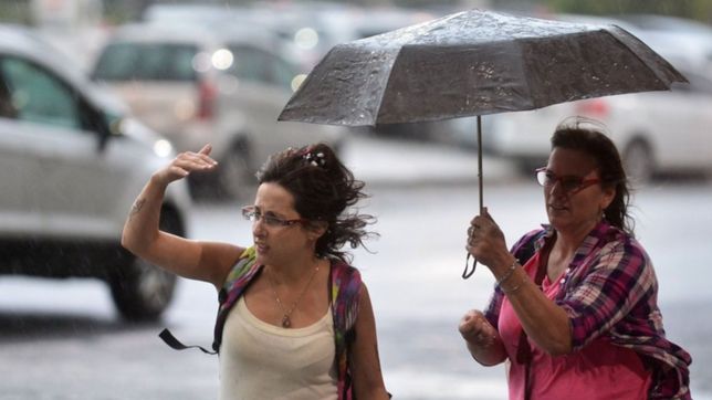 alerta por la llegada de lluvias intensas con rafagas: ¿como sigue el clima en la plata?