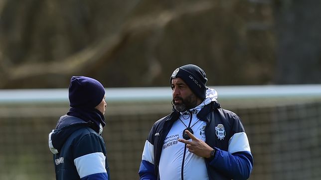 gimnasia: la jugada que no salio y los jugadores que quedaron al limite