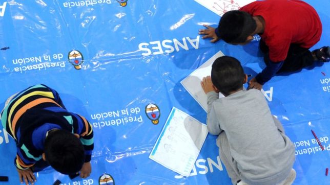 una por una, las fechas de cobro de febrero para todos los planes de la anses segun el dni