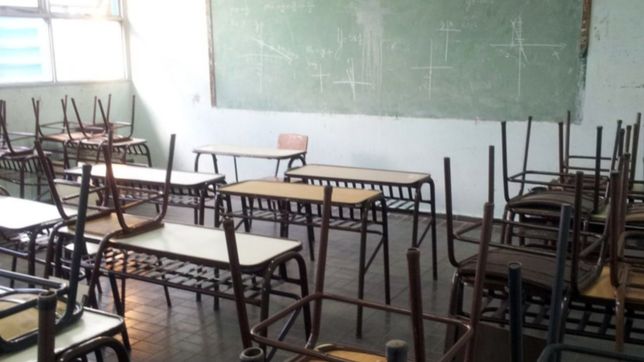 docentes bonaerenses y universitarios reclaman por paritarias salariales