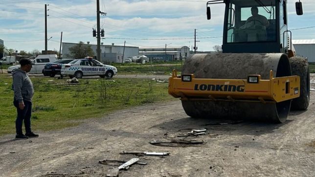 video: aplastaron mas de 100 canos de escape que provocaban explosiones