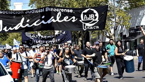 Los judiciales suman presión y piden a la Provincia que convoque urgente a una nueva reunión paritaria