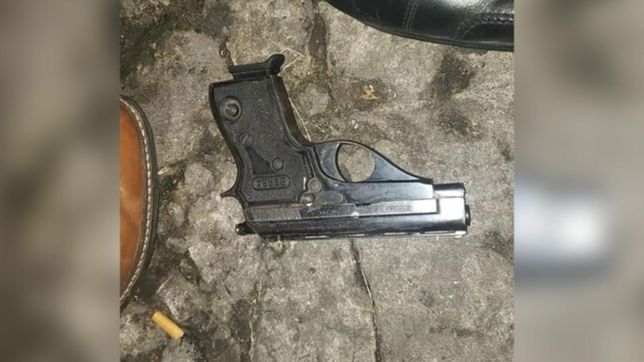 asi es el arma que gatillo el agresor de cfk: aseguran que el cargador tenia balas