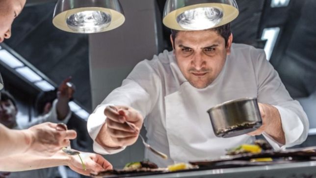 emocion, lagrimas y aplausos de pie: asi recibio mauro colagreco la tercera estrella michelin