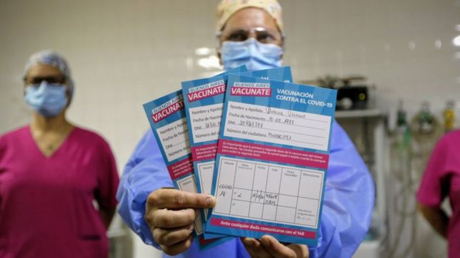 ¿quienes deberan tener el pase sanitario en la plata?