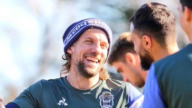 gimnasia no suma y encima resta: a oreja se le termino el tiempo