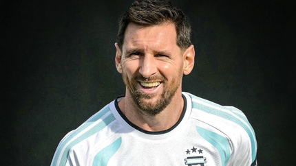 Messi reapareció sonriente tras días difíciles y entrenó con normalidad