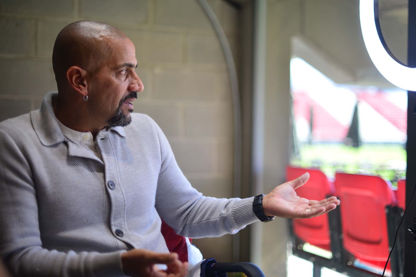 Juan Sebastián Verón Entrevista Estadio.JPG