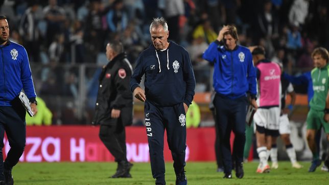 golpeado y emocionado, leonardo madelon se despidio de gimnasia