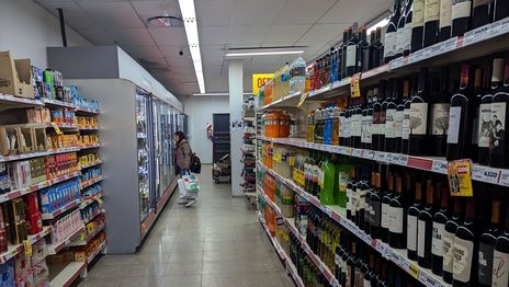 Alimentos y bebidas impulsan la inflación de marzo, que podría cerrar por encima de febrero