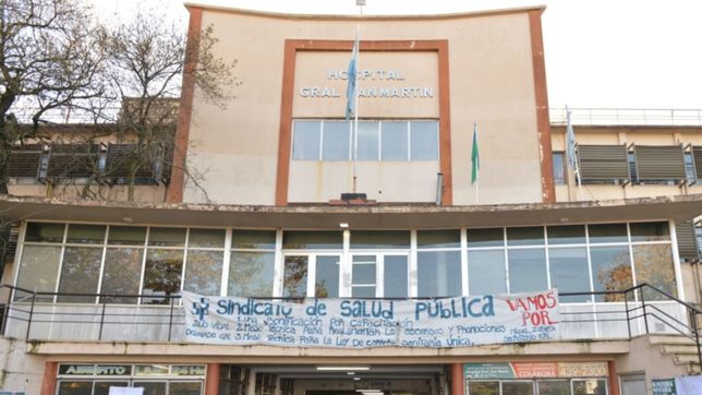 continua en estado critico el ladron baleado en la cabeza por un gendarme en un robo