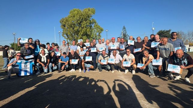 conmovedor homenaje a los idolos del 83 en san martin de los hornos