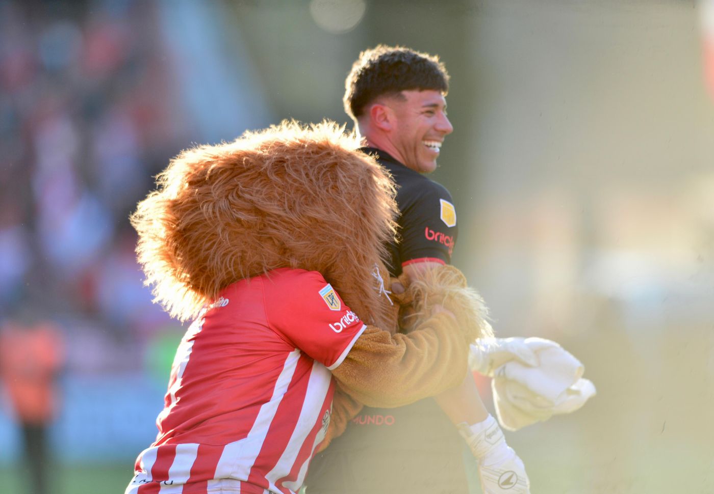 Estudiantes Gimnasia Clásico platense festejos Matías Mansilla.jpeg