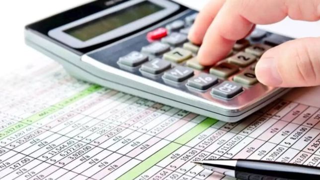 massa prepara un alivio fiscal para trabajadores que pagan ganancias