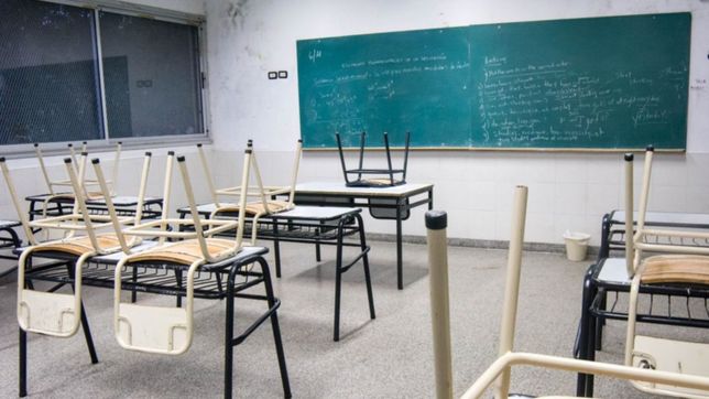 sin clases: los docentes bonaerenses piden reabrir las paritarias y vuelven a parar el martes