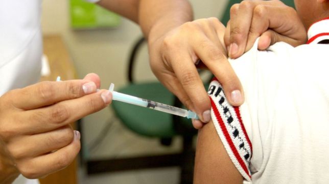escuelas de la plata arrancaron la vacunacion de sus alumnos contra el covid-19