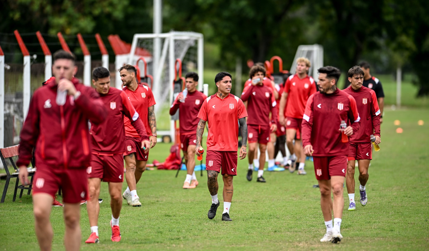 Estudiantes entrenamiento Grupal