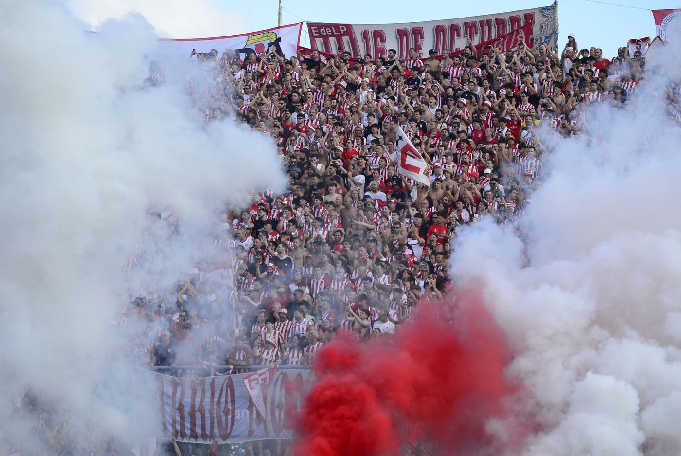 Estudiantes Platense San Nicolás hinchas