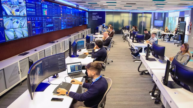 ypf apuesta a la tecnologia con un centro de control unico en latinoamerica