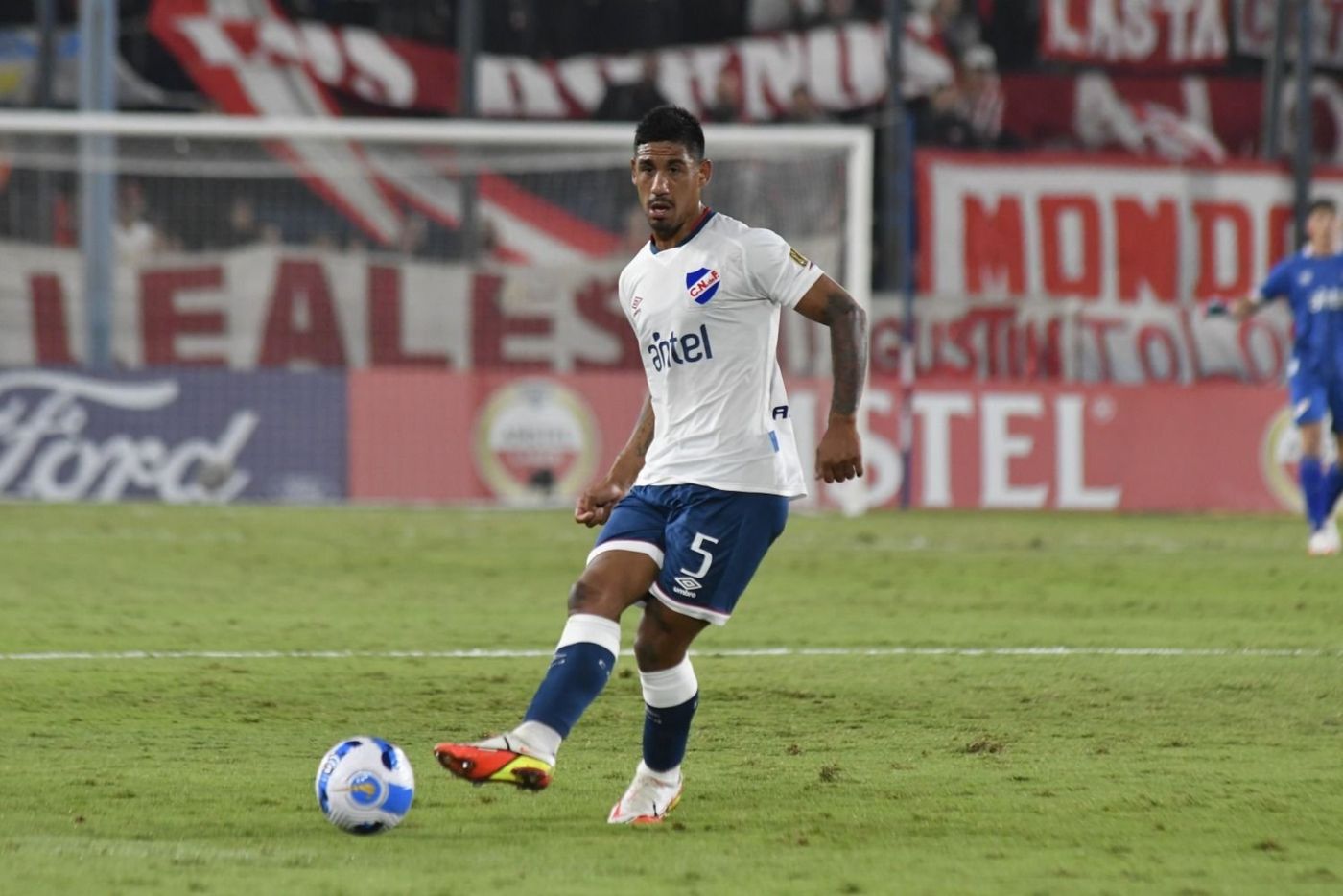 Yonathan Rodríguez Nacional 2.jpg