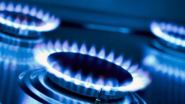 advierten que habra cortes de energia en la industria por la crisis del gas y del petroleo