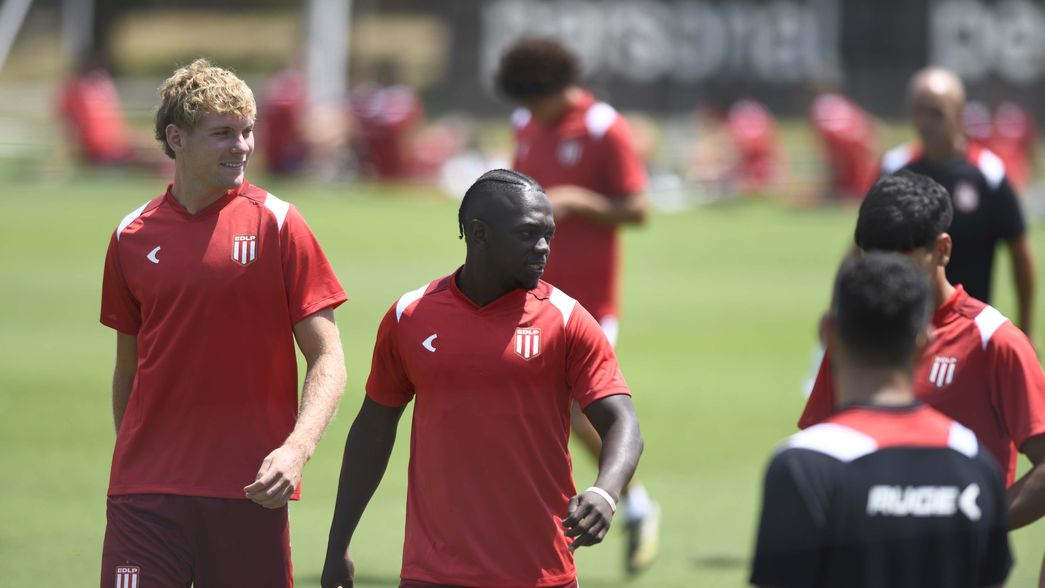 Edwuin Cetré despejó dudas sobre su futuro en Estudiantes, tras los dichos de su representante