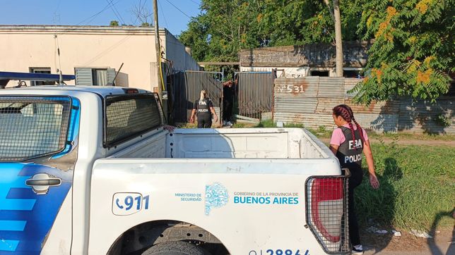 intensos allanamientos en un desarmadero de la plata con dos detenidos