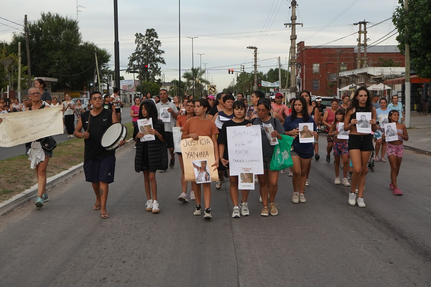 Familiares y amigos de Yanina Correa marcharon en La Plata para pedir justicia