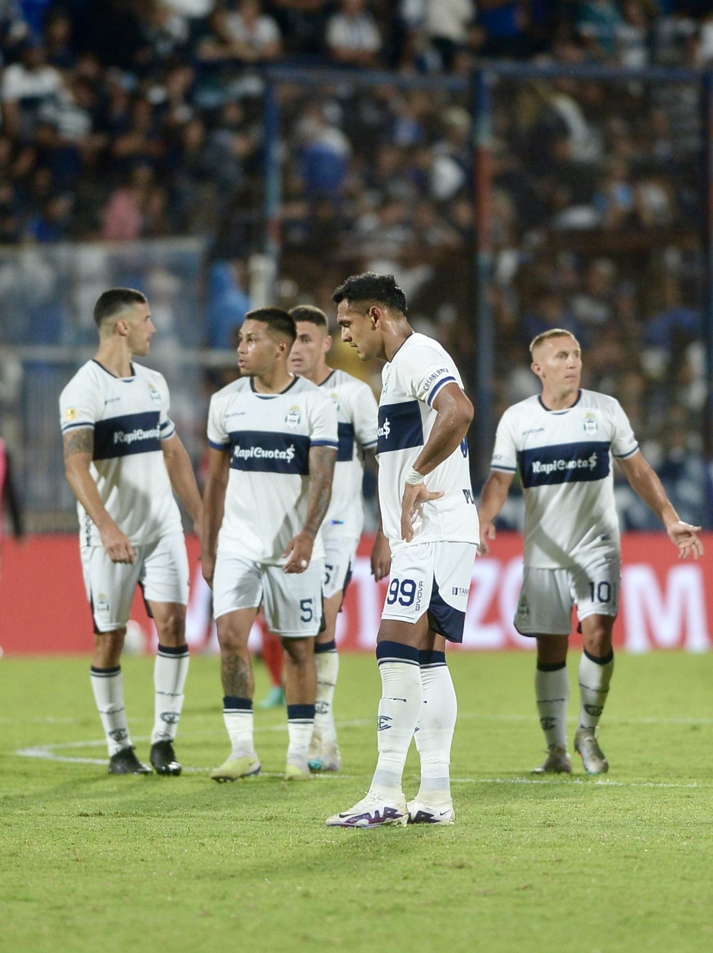 Gimnasia Huracan entretiempo.JPG