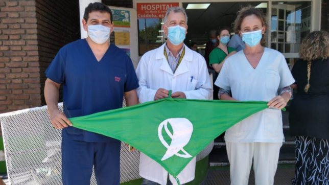 realizaron una intervencion en apoyo al aborto legal en el hospital de berisso
