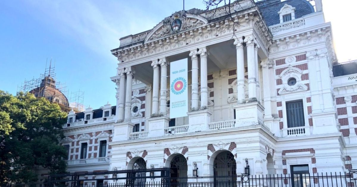 Provincia acordó un nuevo aumento con estatales y docentes y cerró la ...