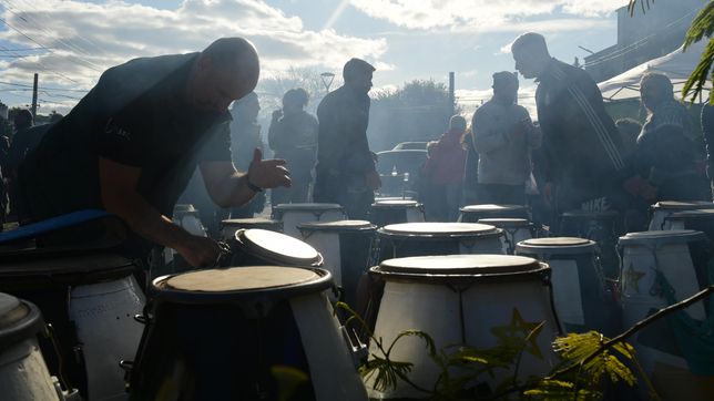convocan a un rejunte de tambores de candombe en el parque saavedra en protesta contra el cierre por obras