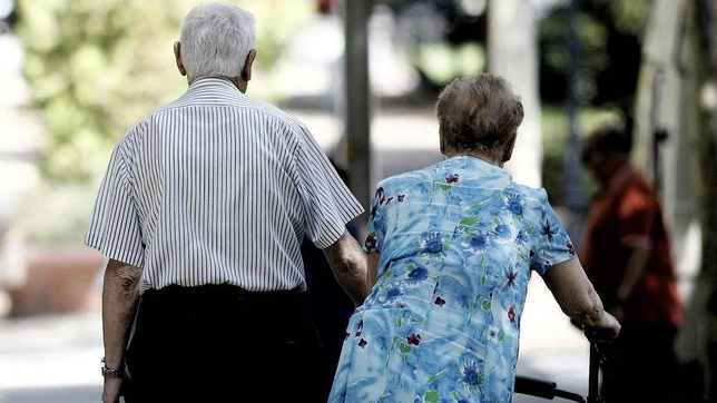 los jubilados necesitan $97.000 mas al mes para igualar el poder de compra que tenian hace 7 anos