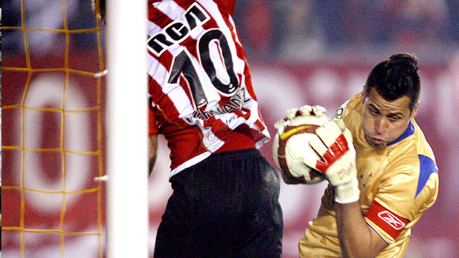 el imbatible arquero de fluminense que estudiantes dejo marcado en la copa libertadores 2009