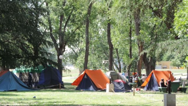 una familia usurpo un camping en punta lara y tuvo que ser desalojada por la policia