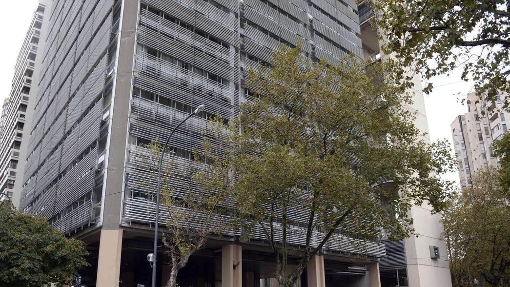 Trabajadores de la Torre 2 retienen tareas tras la caída de un ascensor