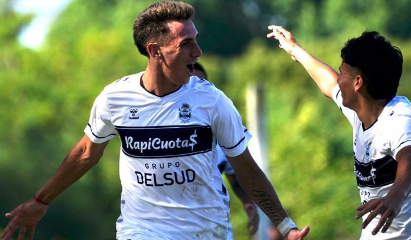 Rodrigo Auzmendi en la Reserva de Gimnasia