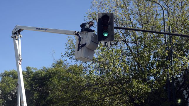 avanza la implementacion de la onda verde en avenida 44 hasta ruta 2
