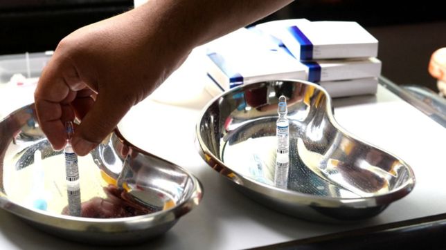 arranca la aplicacion de las vacunas bivalentes: ¿para quienes, donde y desde cuando?