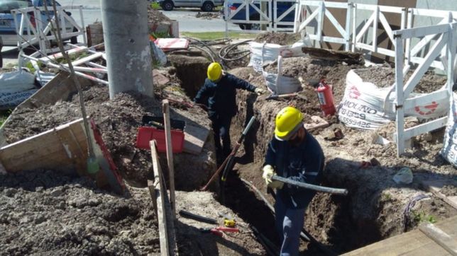 avanza el plan de obras de edelap con la instalacion de una nueva red en la plata