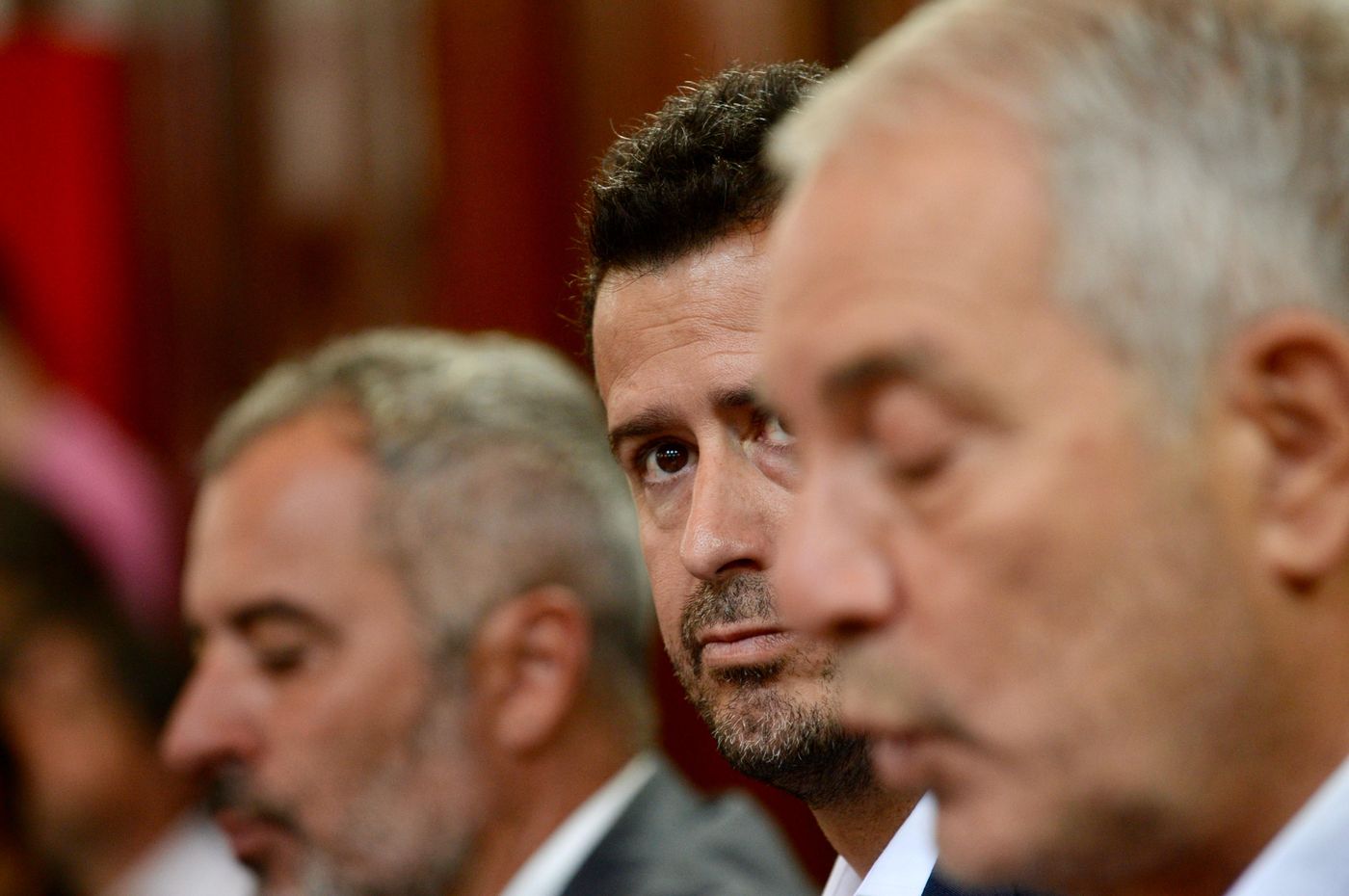 En su discurso, el intendente de La Plata, Julio Alak, hizo un repaso de cómo recibió la ciudad, con duras críticas a la gestión anterior. En su discurso, el intendente de La Plata, Julio Alak, hizo un repaso de cómo recibió la ciudad, con duras críticas a la gestión anterior.