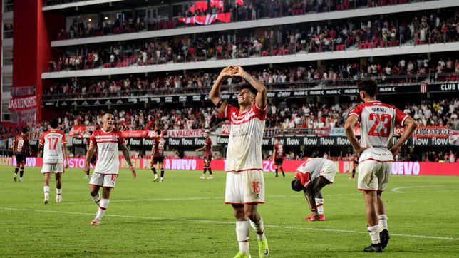 ¿por que santiago arzamendia puede jugar a pesar de haber llegado a las cinco amarillas?