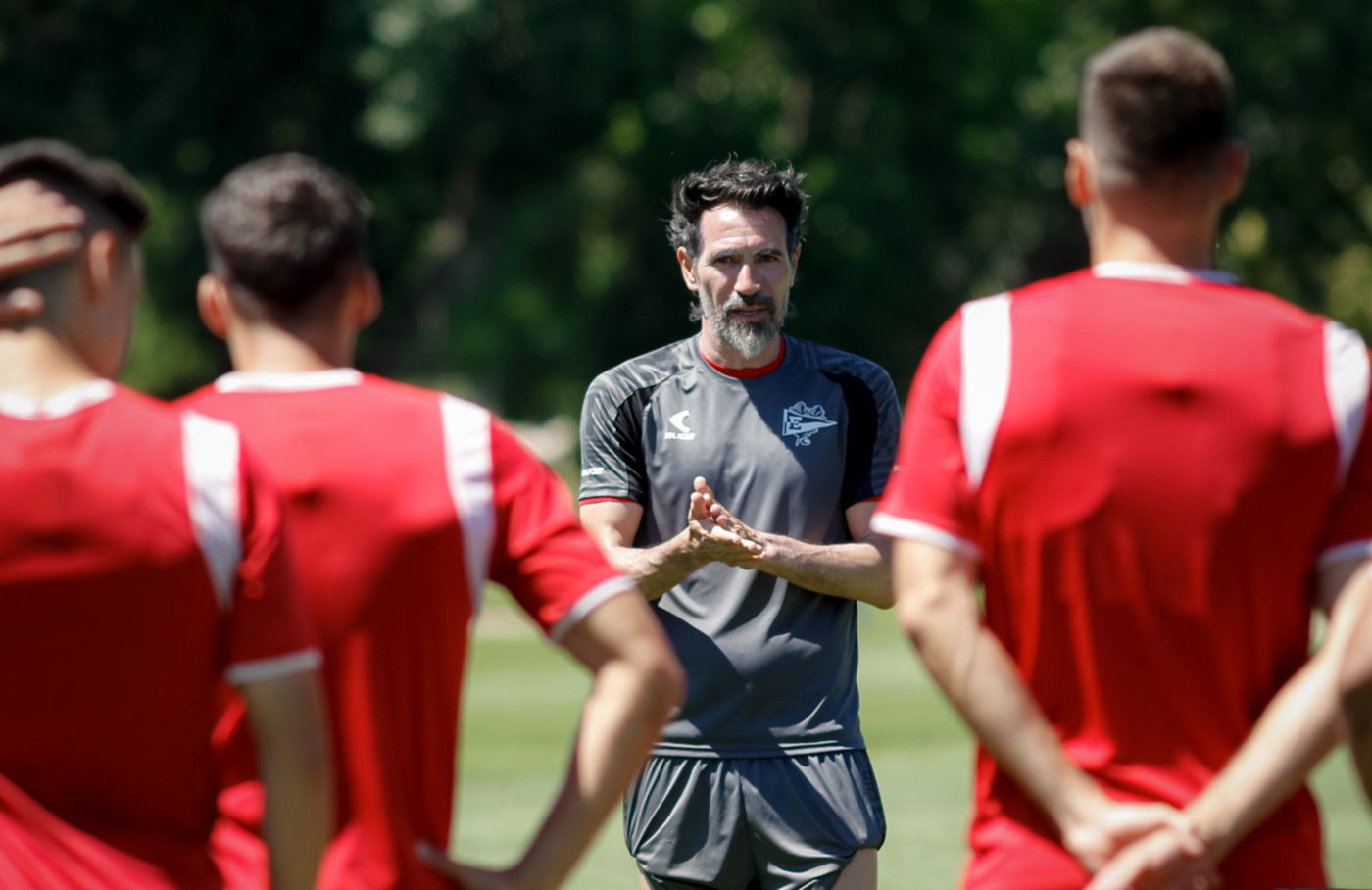 Entrenamiento Estudiantes Dominguez.jpg