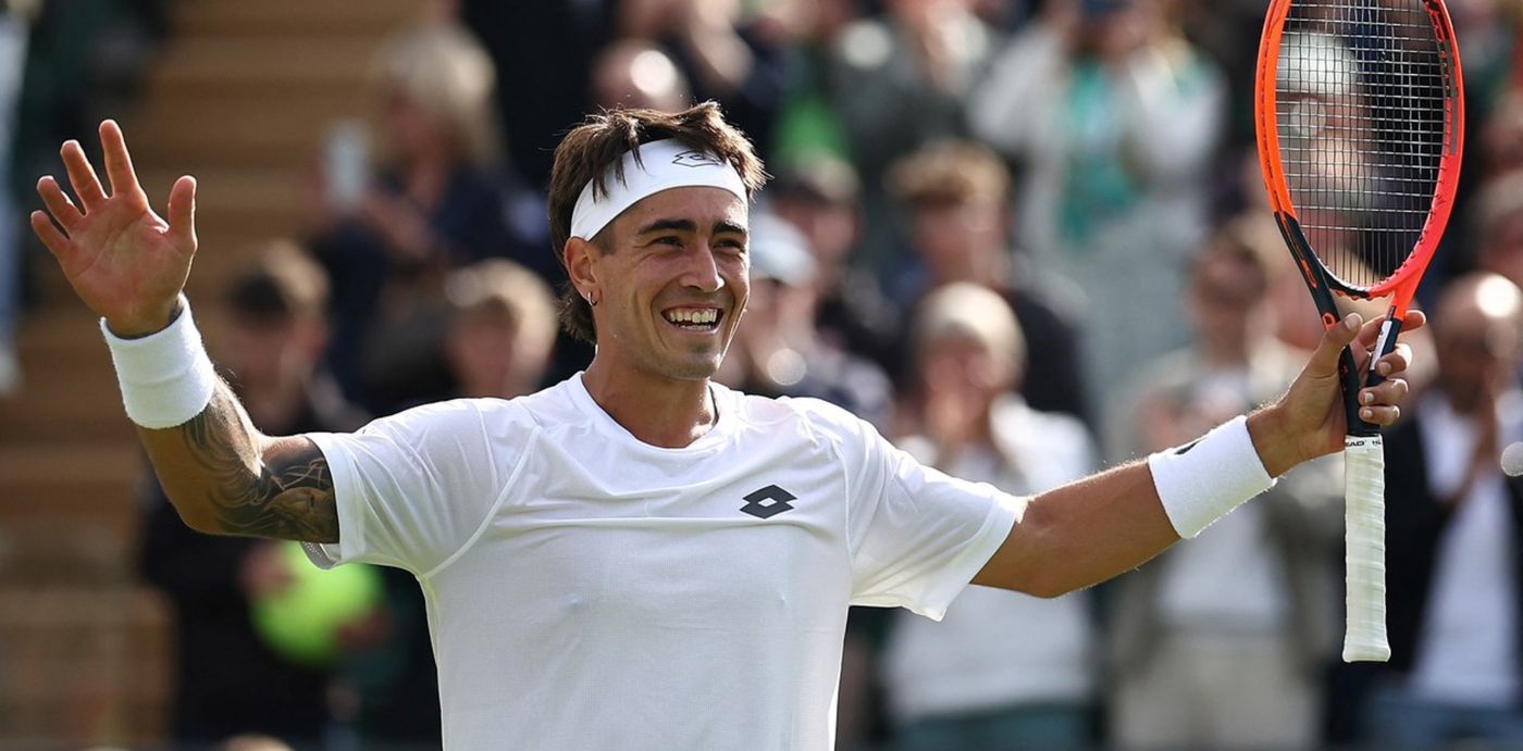 Francisco Comesa&ntilde;a volvi&oacute; a festejar en Wimbledon mientras que Tom&aacute;s Etcheverry qued&oacute; eliminado.
