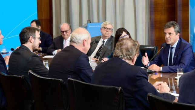 massa anuncio cambios en los limites de las tarjetas de credito para impulsar el consumo