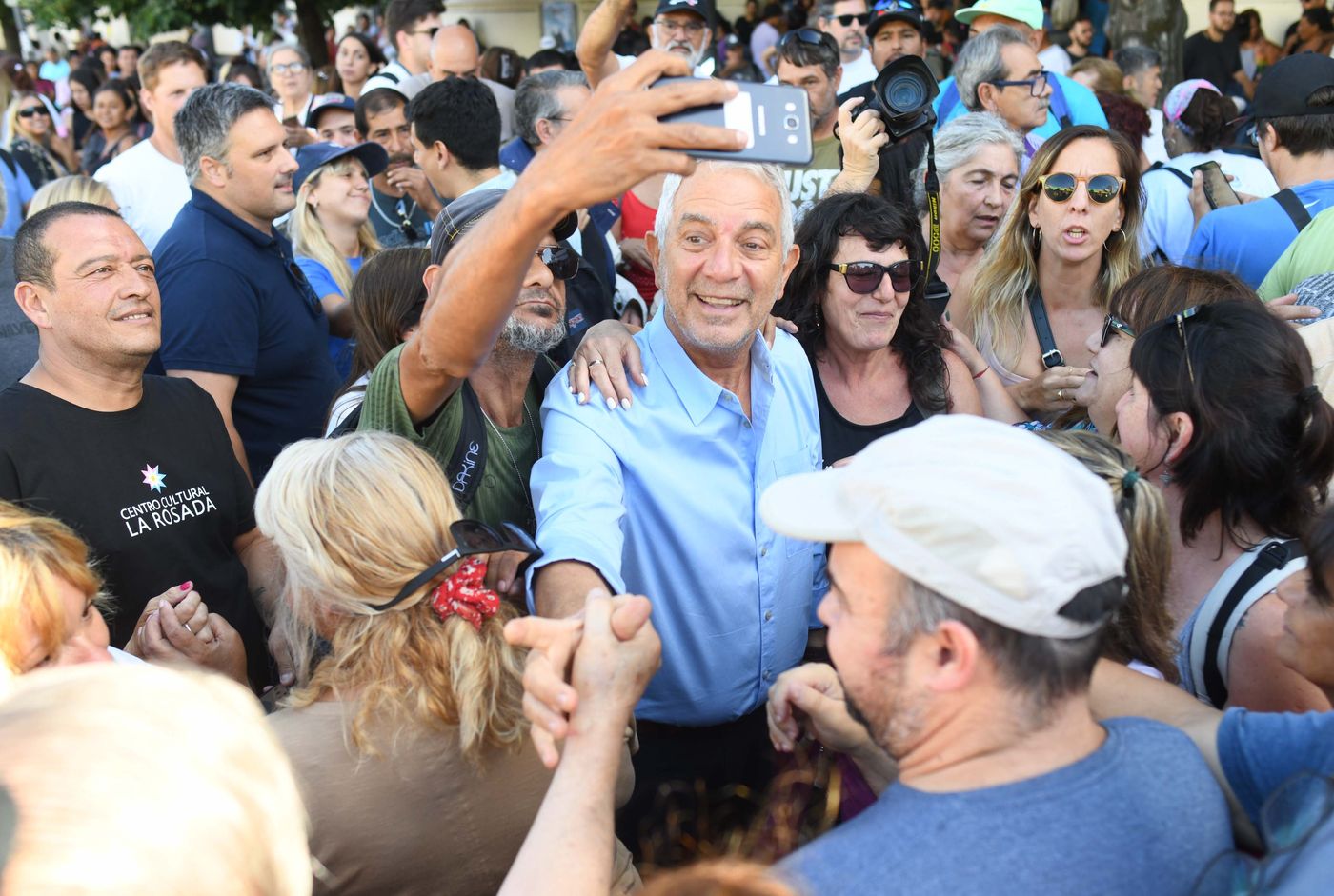 Con Julio Alak a la cabeza, así fue el trenazo en La Plata por el paro  general de la CGT