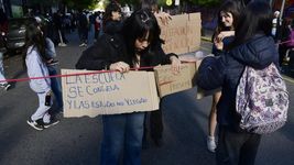 el consejo escolar gasto $1.325 millones en obras de gas en las escuelas pero faltan las estufas el consejo escolar gasto $1.325 millones en obras de gas en las escuelas pero faltan las estufas