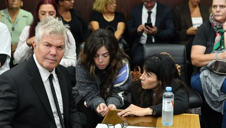 La dura frase de Fernando Burlando sobre el trato de los médicos a Diego Maradona