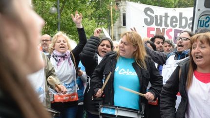 Docentes mandaron cartas a Vidal y sus funcionarios para que los convoque en forma urgente
